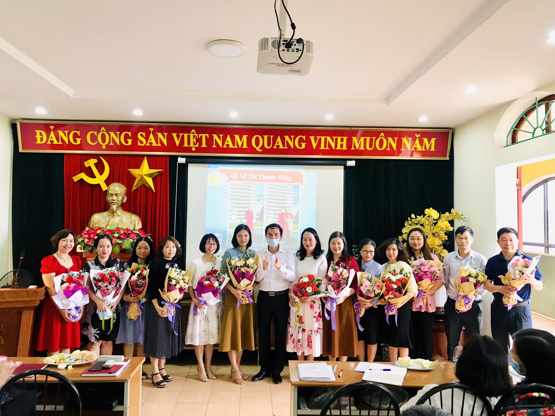 Một tiệc sinh nhật tập thể đặc biệt